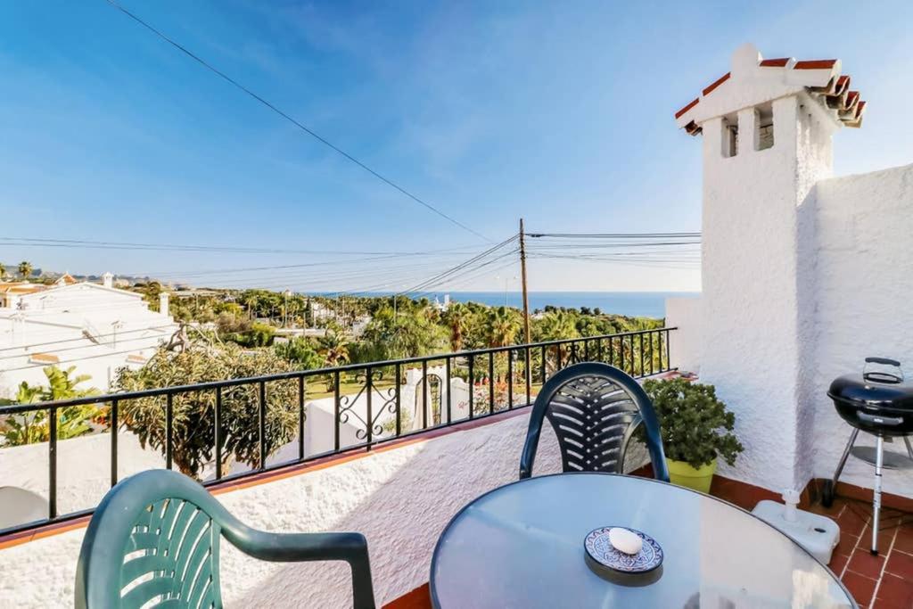 Capistrano Village, 1 Bedroom + Free Wi-Fi Nerja Kültér fotó