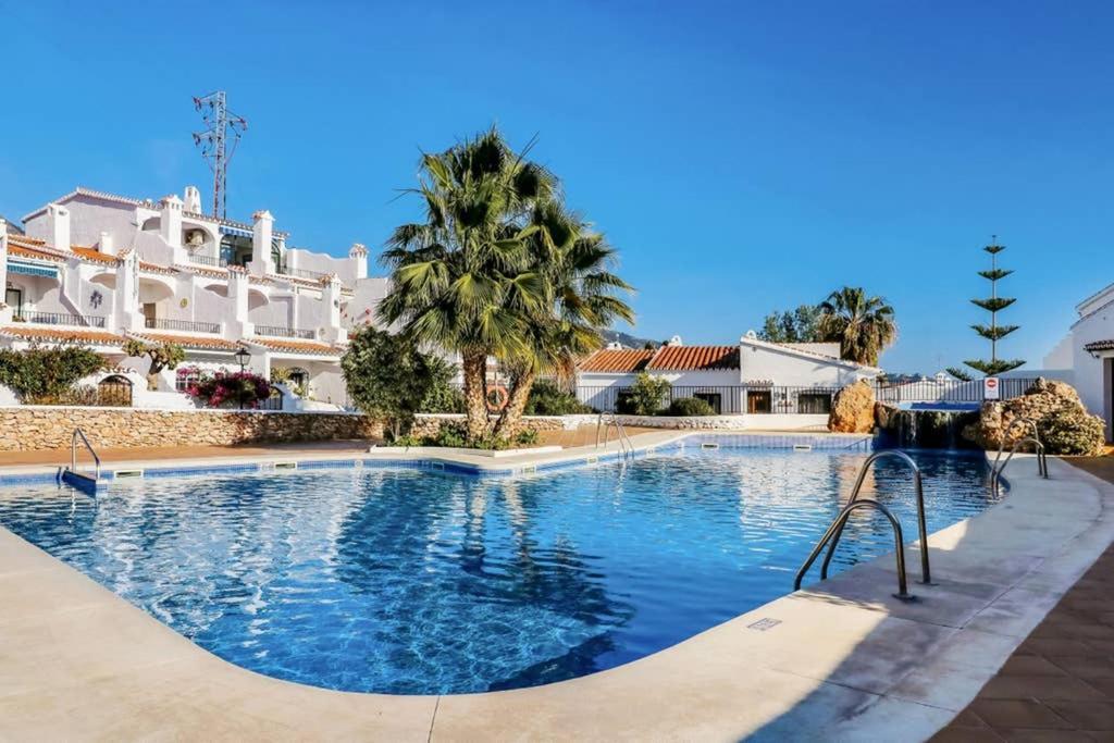 Capistrano Village, 1 Bedroom + Free Wi-Fi Nerja Kültér fotó