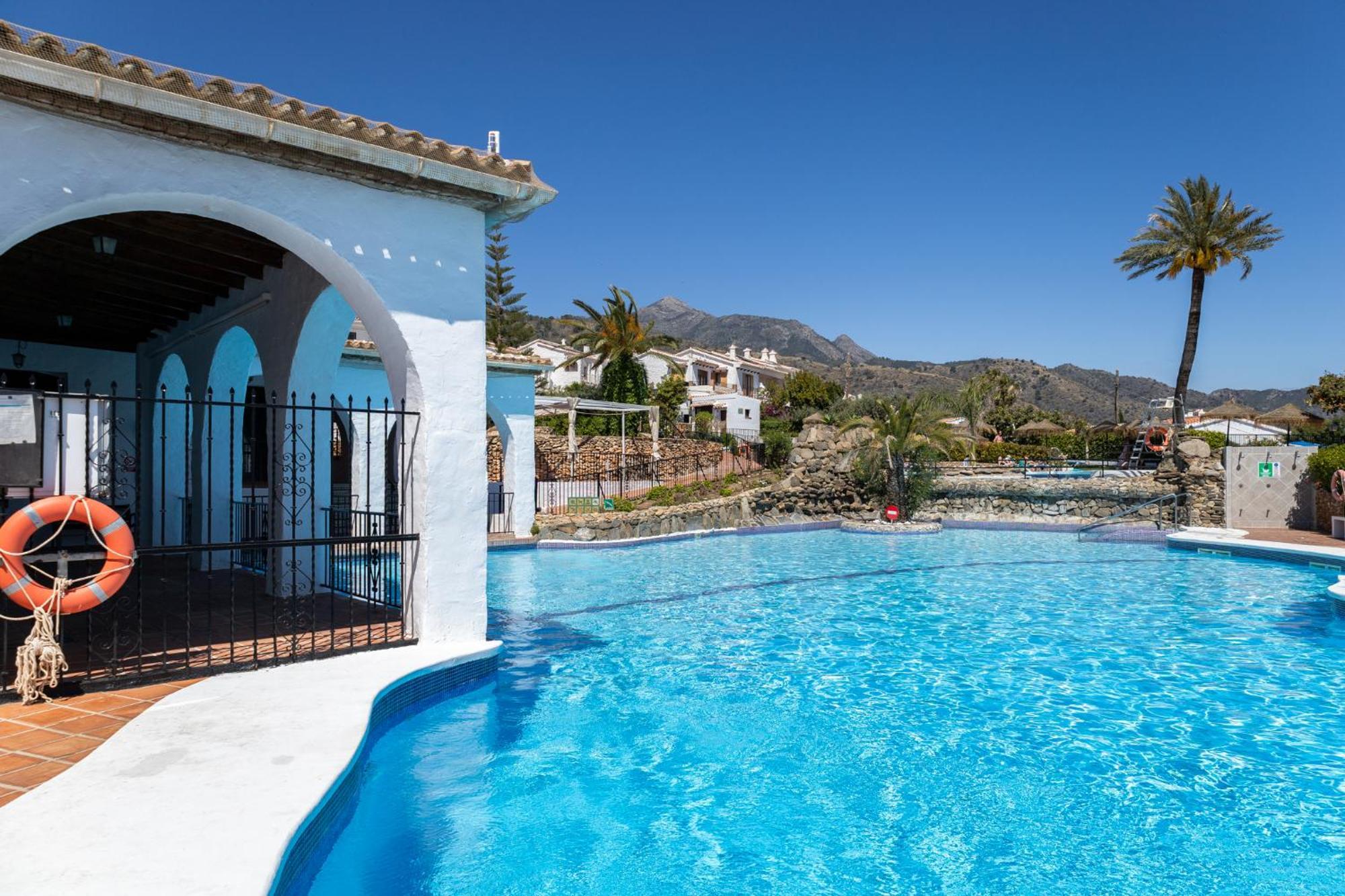 Capistrano Village, 1 Bedroom + Free Wi-Fi Nerja Kültér fotó