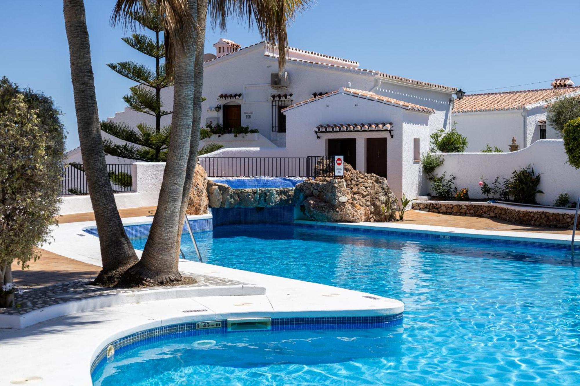 Capistrano Village, 1 Bedroom + Free Wi-Fi Nerja Kültér fotó