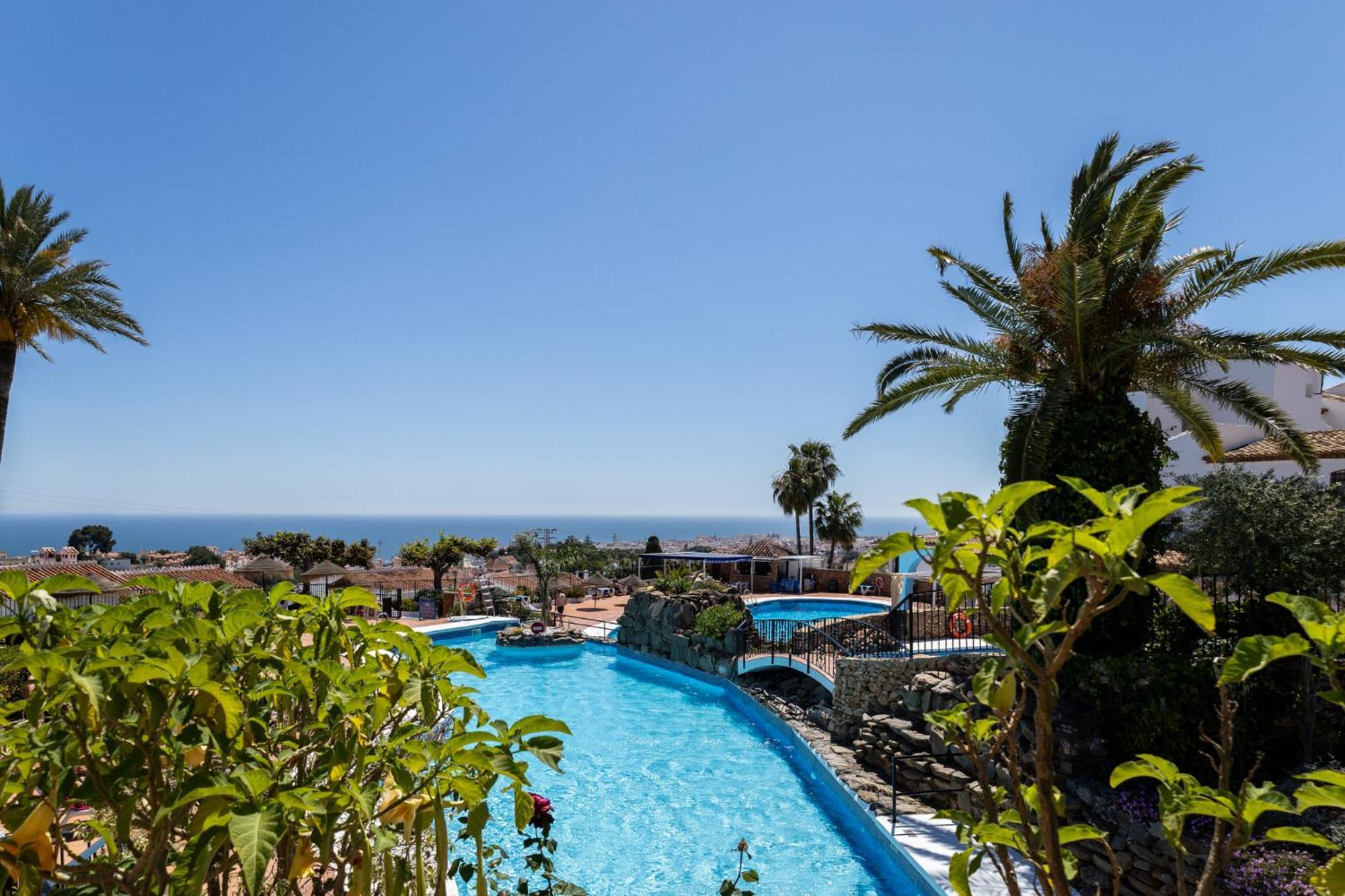 Capistrano Village, 1 Bedroom + Free Wi-Fi Nerja Kültér fotó