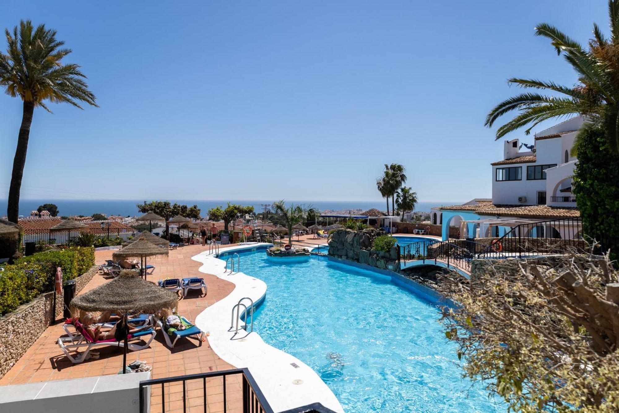 Capistrano Village, 1 Bedroom + Free Wi-Fi Nerja Kültér fotó